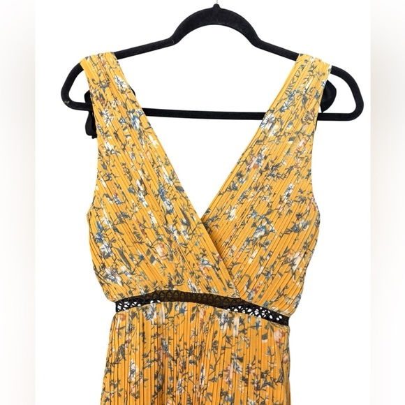Lulus Such Sophistication Yellow Black Floral Tiered V Neck Maxi Gown Size XS - Picture 4 of 7